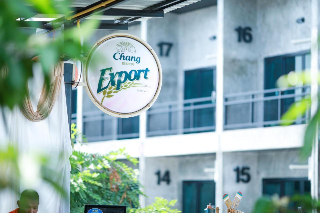 Hotel The Loft House Sakaeo Watthana Nakhon Esterno foto